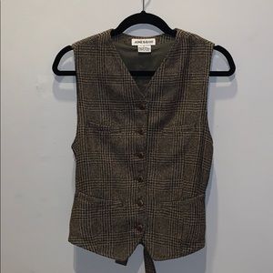 Jones & Co. vest